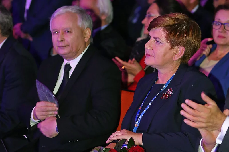 PiS już wygrał wybory. Pójście do urny będzie czystą formalnością, bo w naszych głowach rządzi już PiS