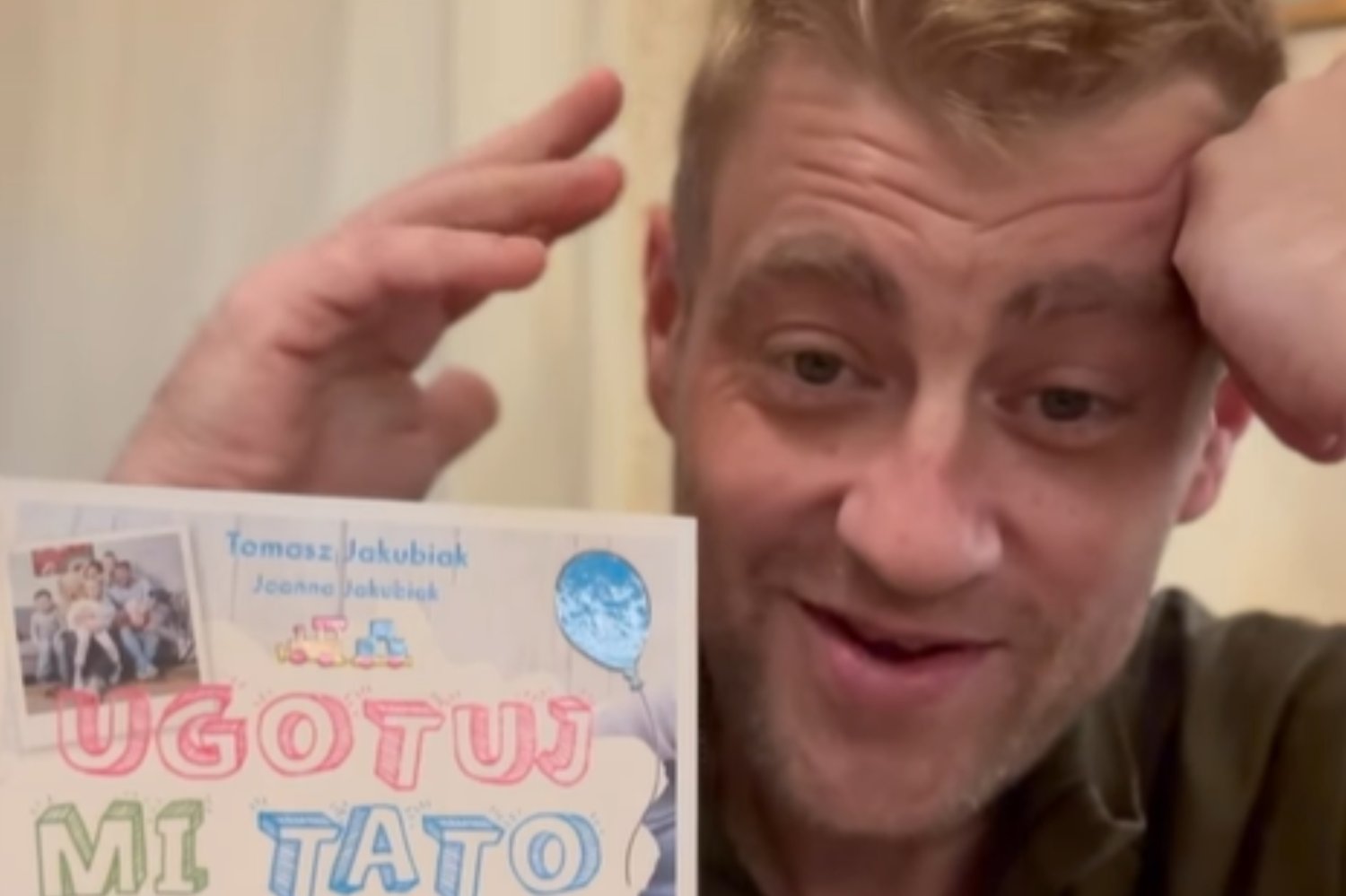 Tomasz Jakubiak zbiera na leczenie. Chodzi o zakup jego książki.