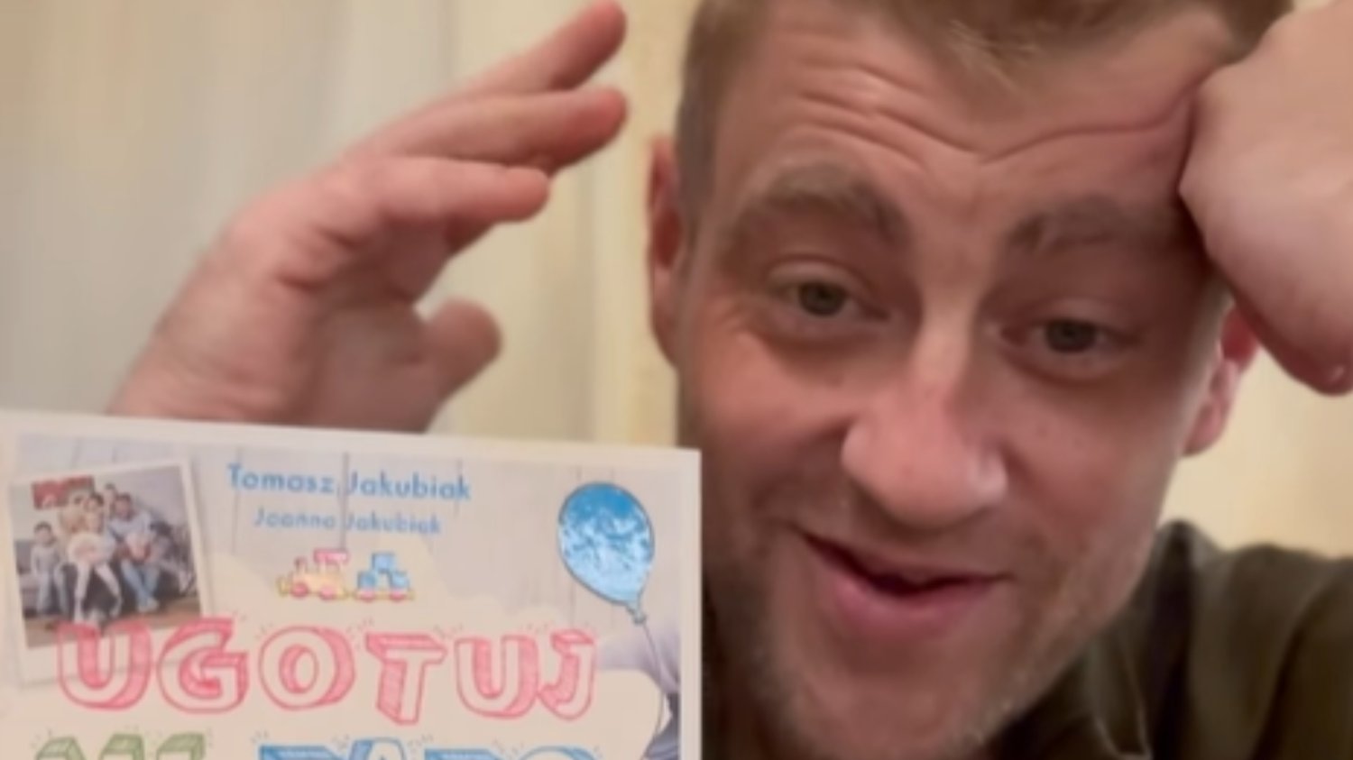 Tomasz Jakubiak zbiera na leczenie. Chodzi o zakup jego książki.