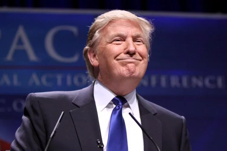 Były prezydent Stanów Zjednoczonych Donald Trump uruchomił własną platformą komunikacyjną.
