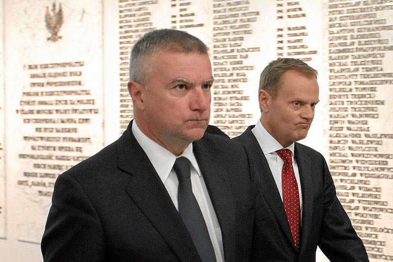 Rzecznik rządu Paweł Graś spotkał się z wydawcą "Rzeczpospolitej" Grzegorzem Hajdarowiczem przed publikacją artykułu o trotylu na wraku Tu-154M? Czy premier wiedział wcześniej o artykule Cezerego Gmyza?