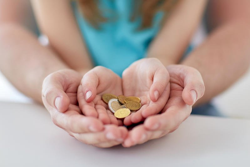 Według badań CBOS już 1177 złotych wystarczy na zaspokojenie podstawowych potrzeb jednej osoby.