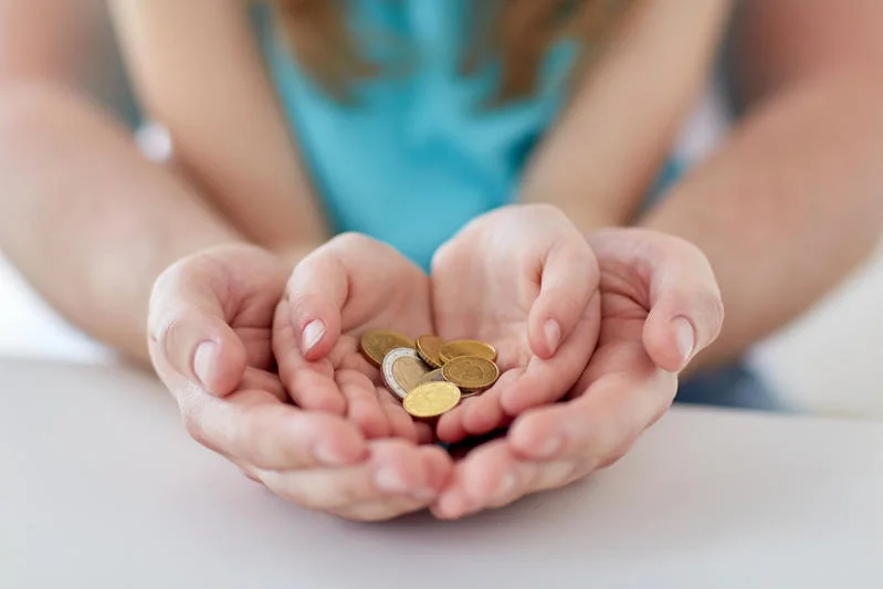 Według badań CBOS już 1177 złotych wystarczy na zaspokojenie podstawowych potrzeb jednej osoby.