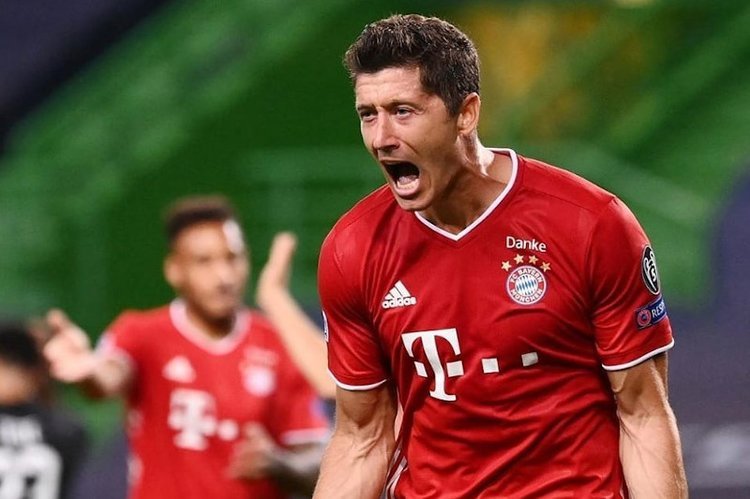 Lewandowski nominowany do nagrody piłkarza roku UEFA. Rywalami Neuer i de Bruyne.