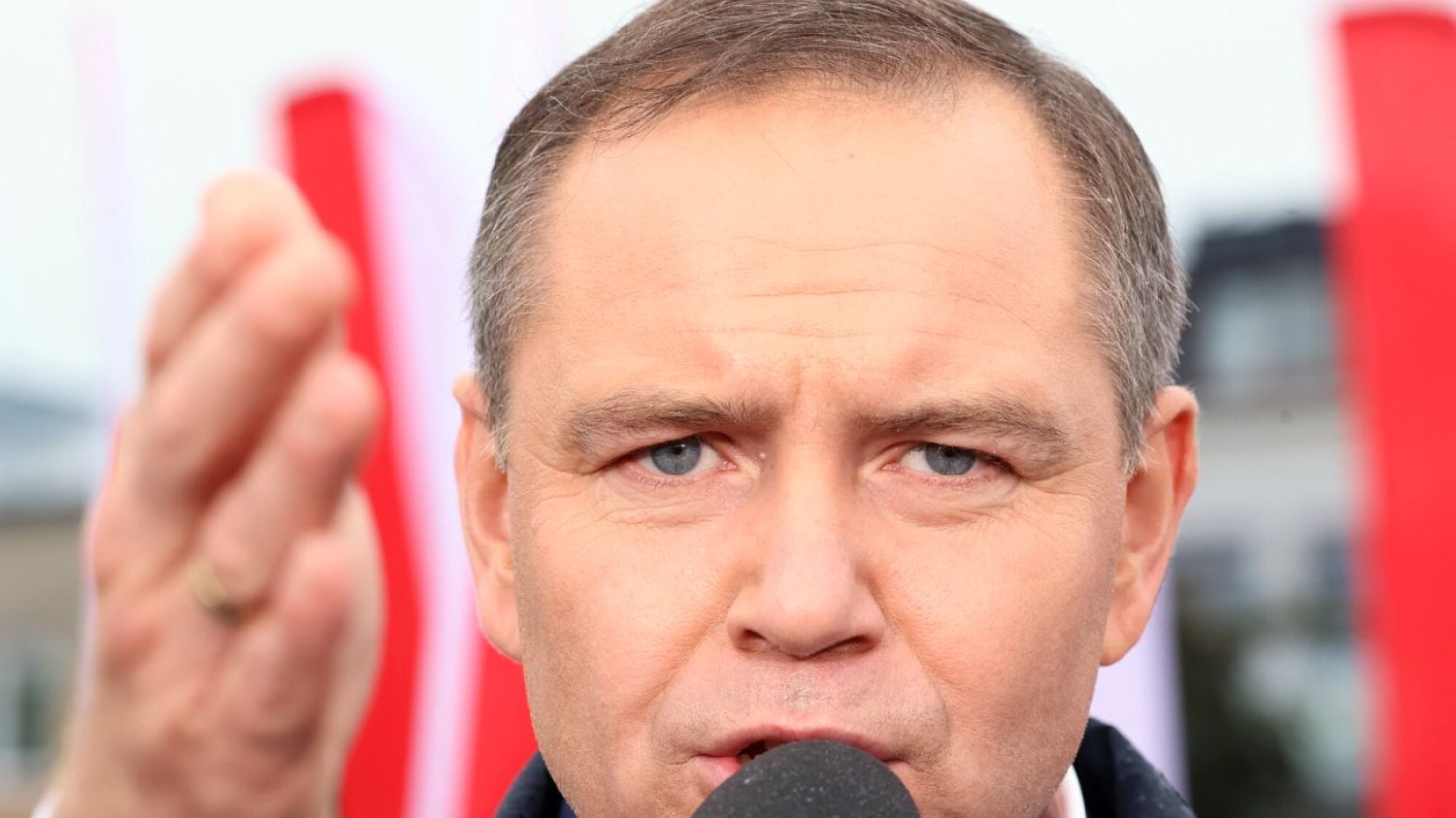 Karol Nawrocki może iść na wojnę z rządem w kwestii kontroli nad armią, mówi prof. Dudek