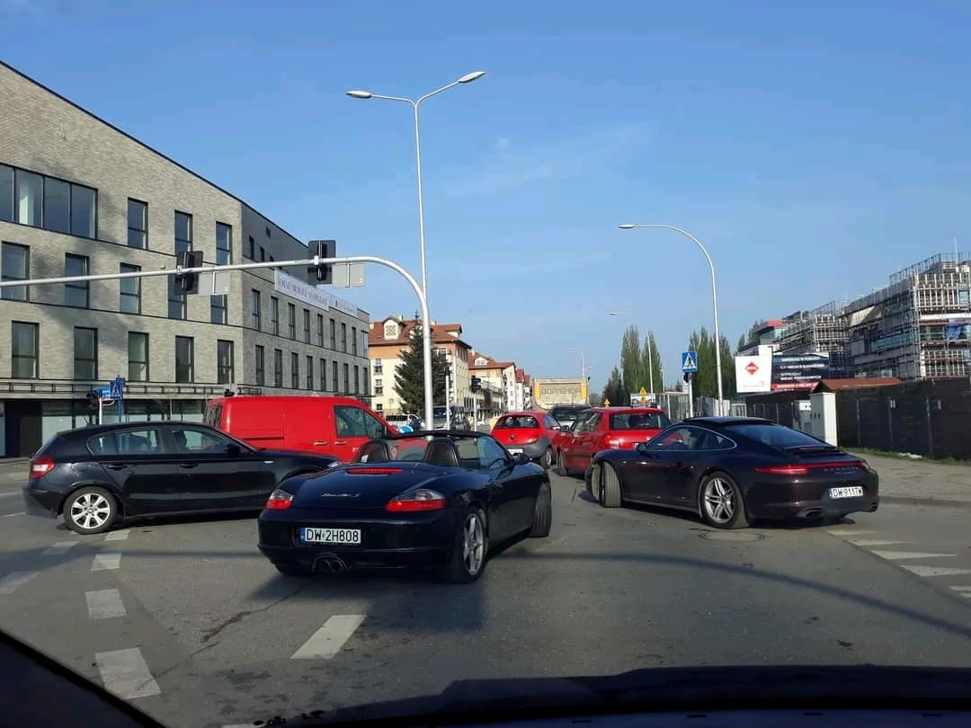 Poranne przepychanki