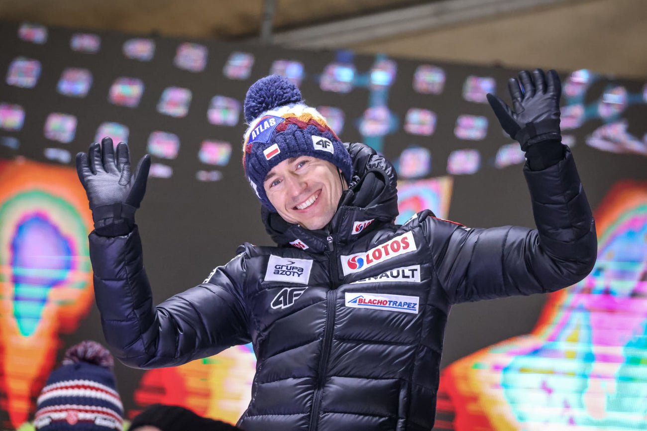 Kamil Stoch wraca do zdrowia po kontuzji stawu skokowego. Trzykrotny mistrz olimpijski jest coraz bliżej skakania.