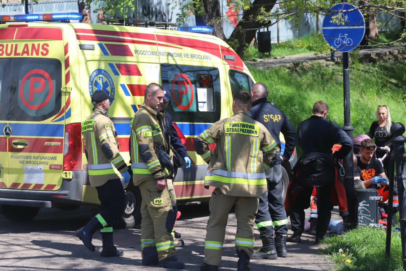 Wrocław: Ratowała tonącego człowieka. Przeczytała, że jest narkomanką