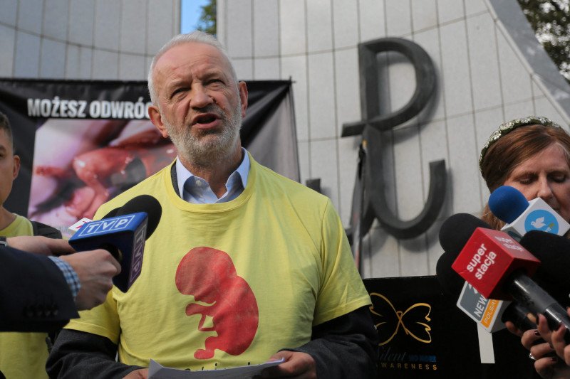 Mariusz Dzierżawski, członek zarządu fundacji PRO – Prawo do Życia złożył zawiadomienie na prof. Maksymowicza.