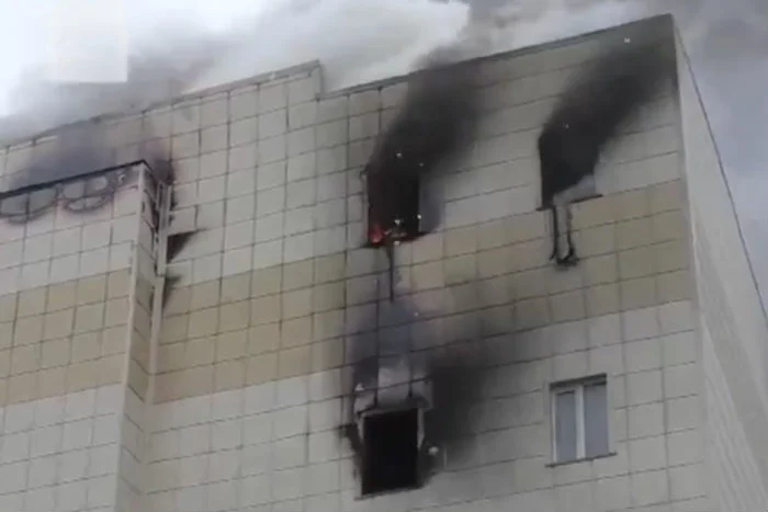 Co najmniej 64 osoby zginęły w centrum handlowo-rozrywkowym w Kemerowie na Syberii Zachodniej.