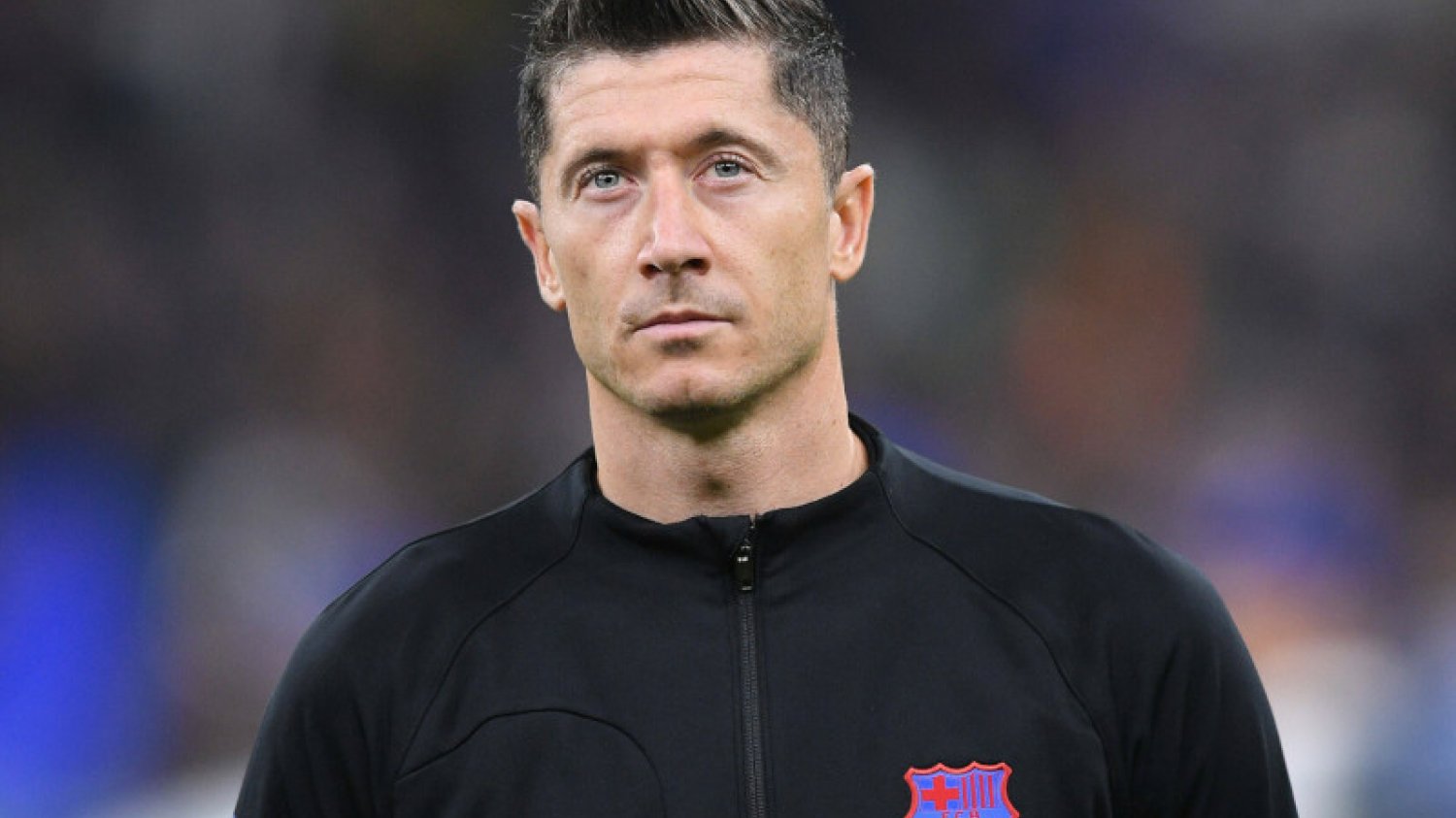 Robert Lewandowski wystąpi na El Clasico w specjalnej koszulce. Robert Lewandowski wystąpi na El Clasico w specjalnej koszulce.