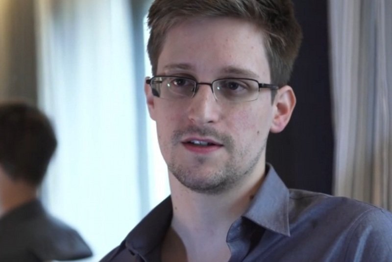 Edward Snowden na pokładzie samolotu do Moskwy. Putin: Nic o tym nie wiem