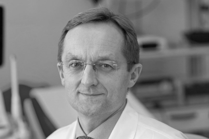 Nie żyje prof. Wojciech Rokita z Kielc. Był zakażony koronawirusem.