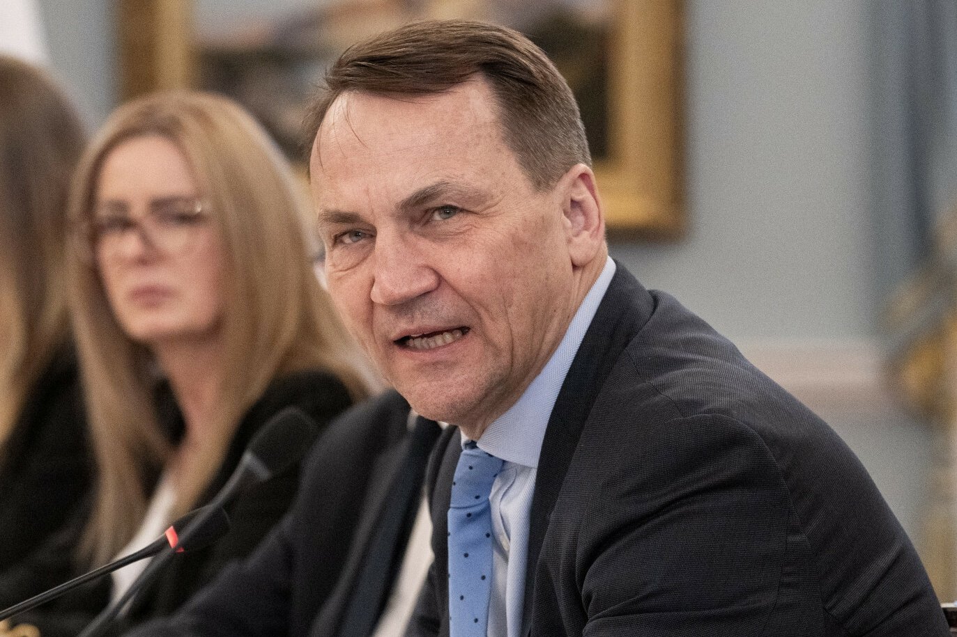 Sikorski odwołuje ambasadorów. Na liście kilkadziesiąt nazwisk.