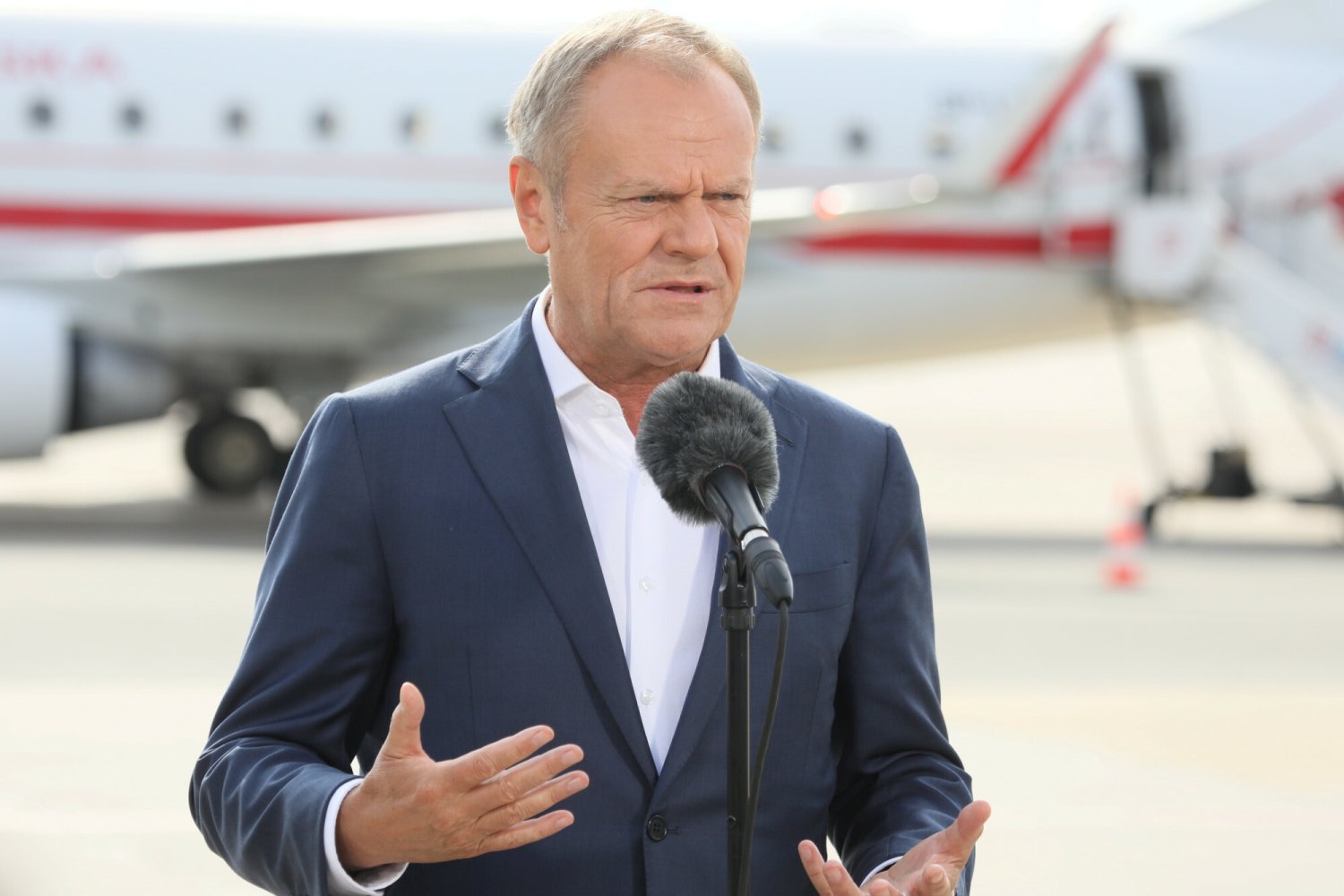 Tusk o ustaleniach MON ws. Macierewicza. "Architekt smoleńskiego piekła".