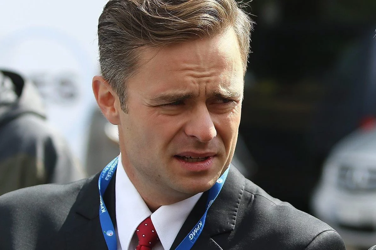Roman Giertych ujawnił nagranie rozmowy Adama Hofmana z Leszkiem Czarneckim. O co chodzi w całej sprawie?