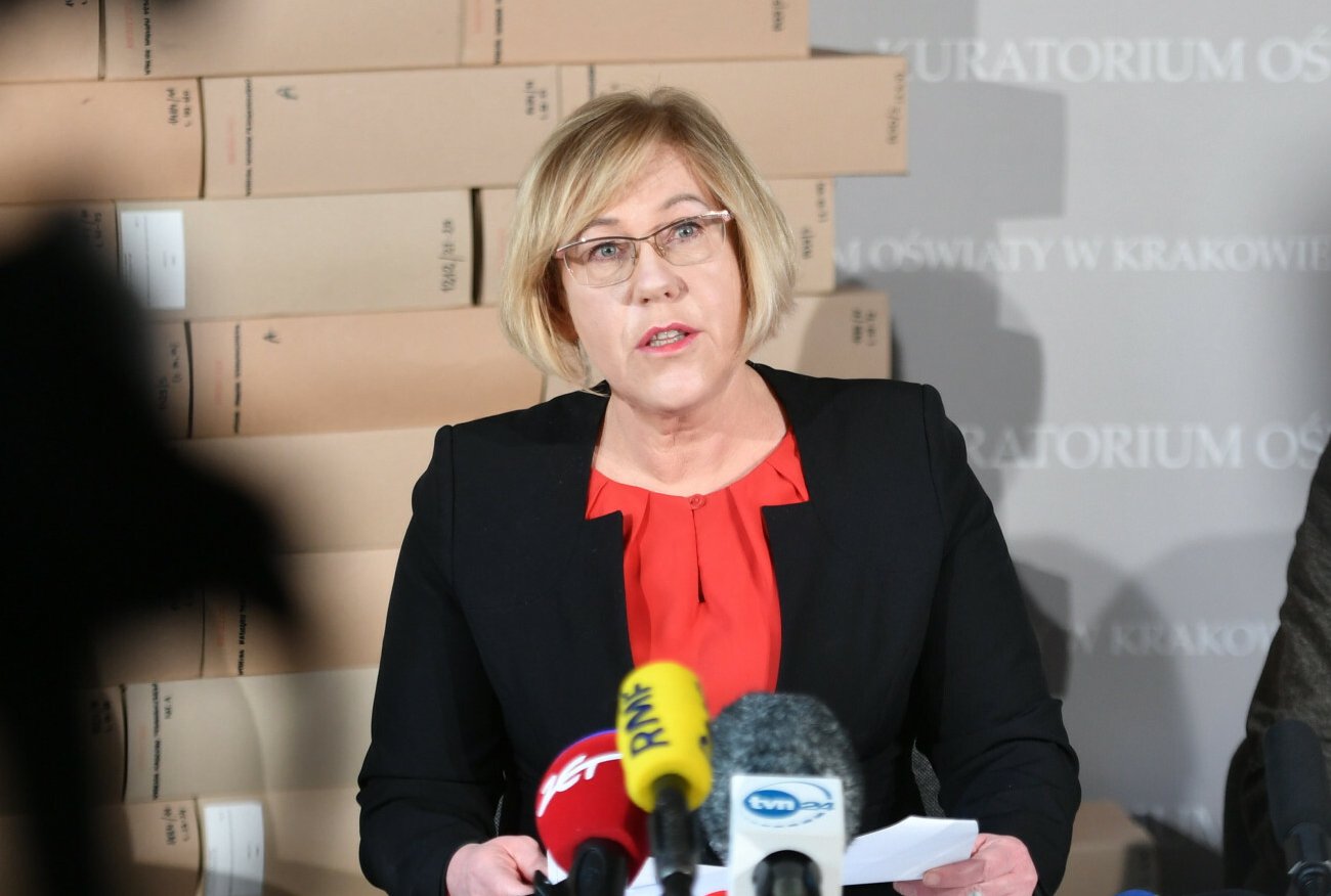 Aktywista skontrolował wszystkie kuratora. Wnioski? "Barbara Nowak robi drugie 'lex Tusk'"