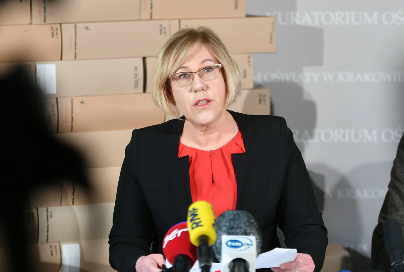 Aktywista skontrolował wszystkie kuratora. Wnioski? "Barbara Nowak robi drugie 'lex Tusk'"