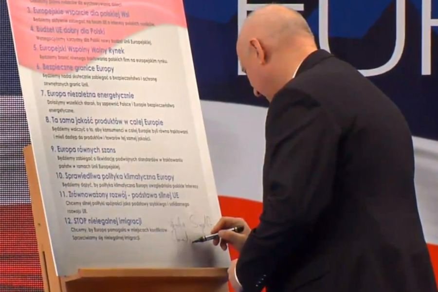 Politycy PiS podpisali Deklarację Europejską