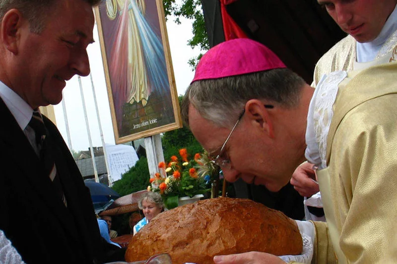 W gminie Raczki jutro diecezjalne dożynki i lokalne władze zdecydowały się zamknąć szkoły