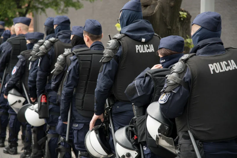 Postępowania dyscyplinarne wobec funkcjonariuszy, którzy spożywali alkohol w Centrum Szkolenia Policji w Legionowie