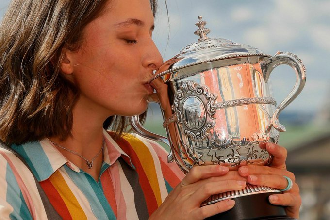 Czy sukces Igi Świątek powinien komentować Wojciech Fibak? Zdaniem dziennikarki Pauliny Kozłowskiej, pasjonatki tenisa, legenda tej dyscypliny powinna przejść na medialną emeryturę.