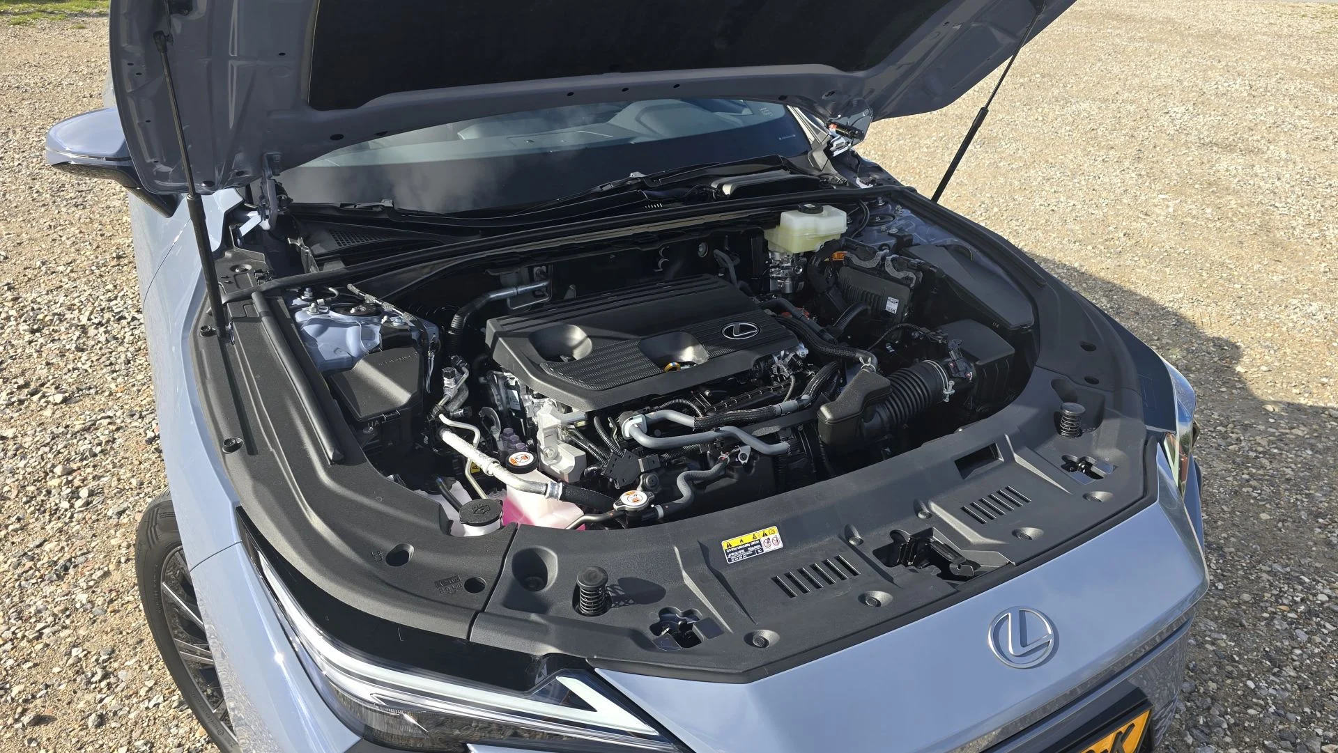 Nowy Lexus ES 300h