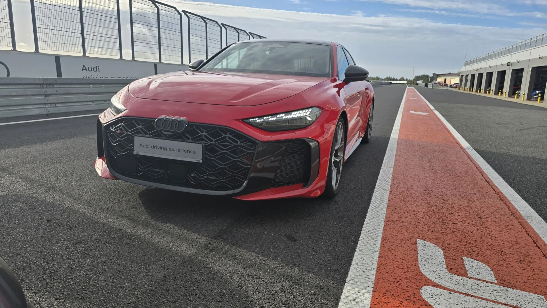 6 cech Audi RS 5, które sprawiają, iż na torze to prawdziwa bestia. Testowałem je na Silesia Ring