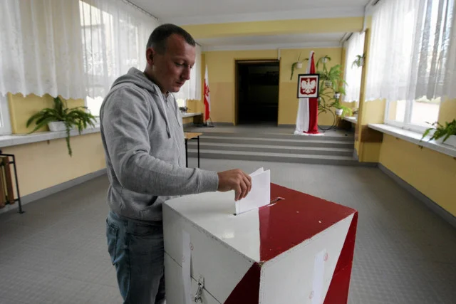 „CHCEMY REFERENDUM W SPRAWIE PRZYJĘCIA IMIGRANTÓW!" to Facebookowe wydarzenie w mgnieniu oka zyskało rzeszę zwolenników