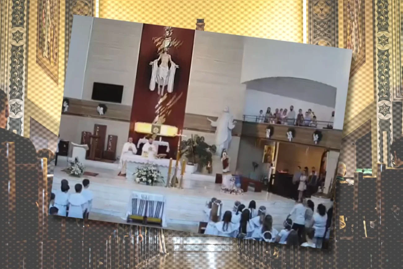 Dziecko przewróciło w kieleckim kościele figurkę Maryi. W sieci zawrzało Dziecko przewróciło w kieleckim kościele figurkę Maryi. W sieci zawrzało