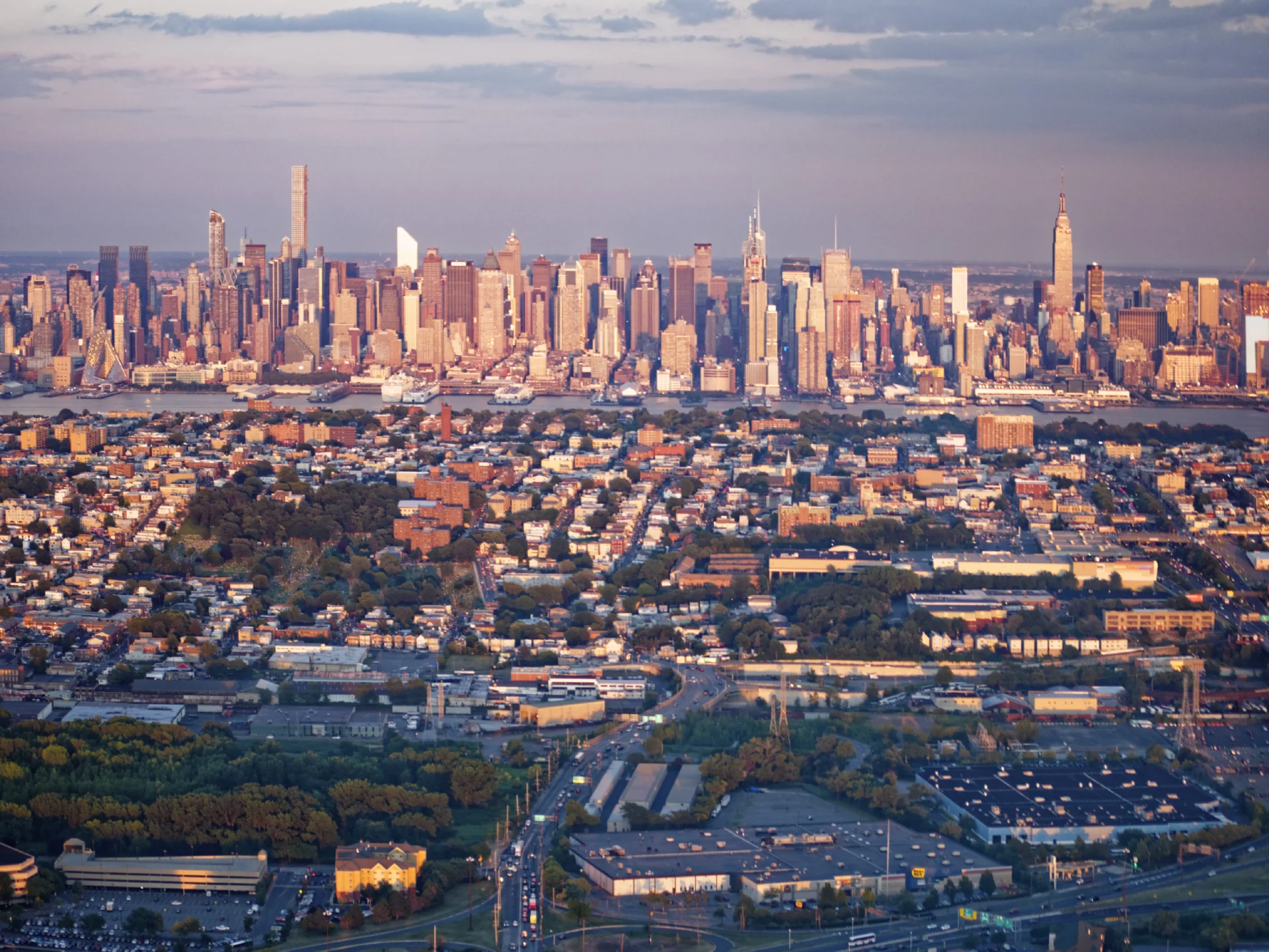 Centralny Manhattan znad New Jersey