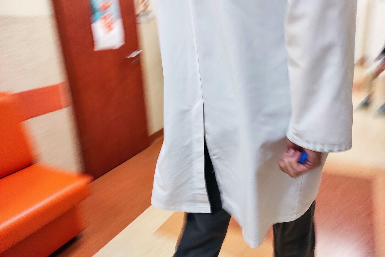 Dr Brunet ocenia, że tylko 60 proc. lekarzy ma empatię. Rozmówca naTemat uważa, że reszta nie powinna mieć kontaktu z pacjentami.