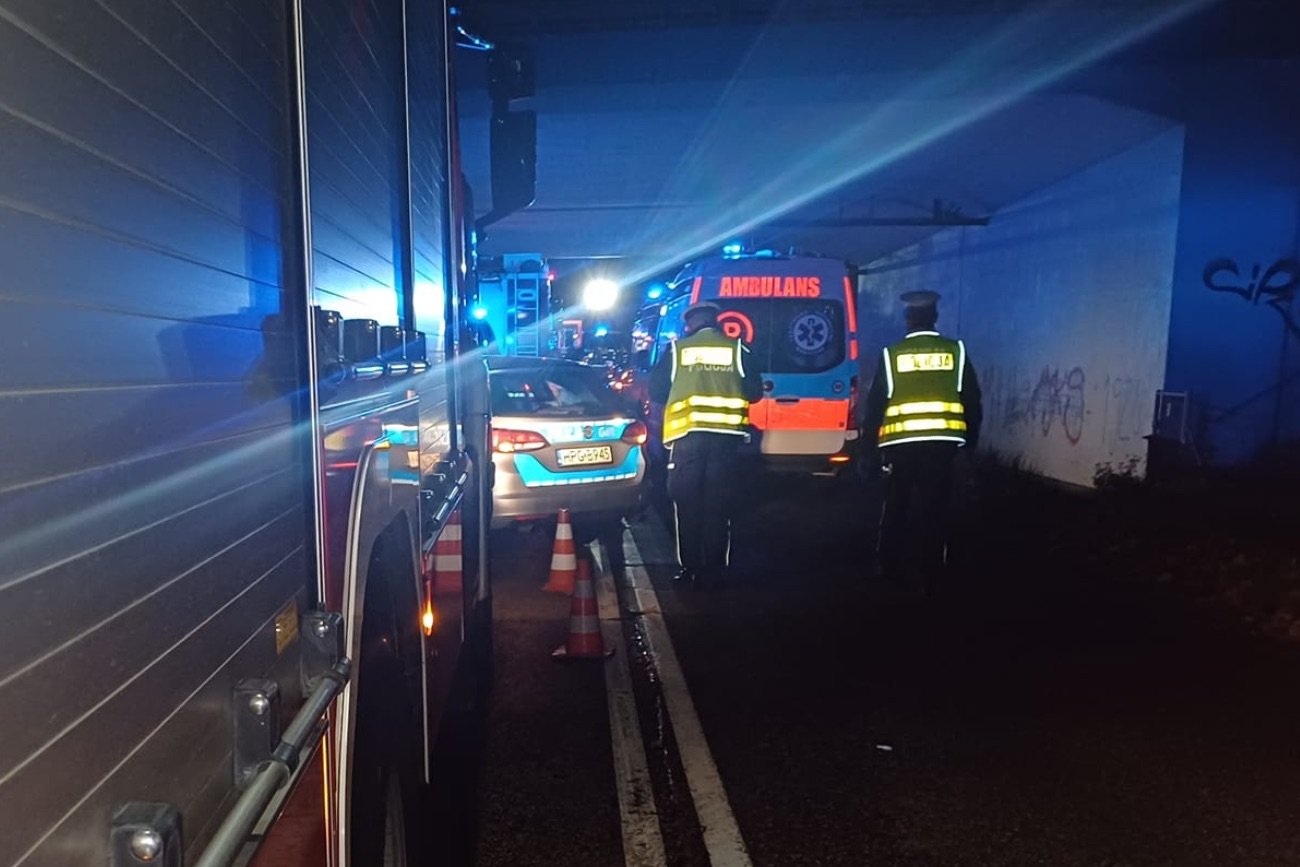 Tragiczny wypadek w Tarnowie. Zginęły dwie osoby, pięć zostało rannych.