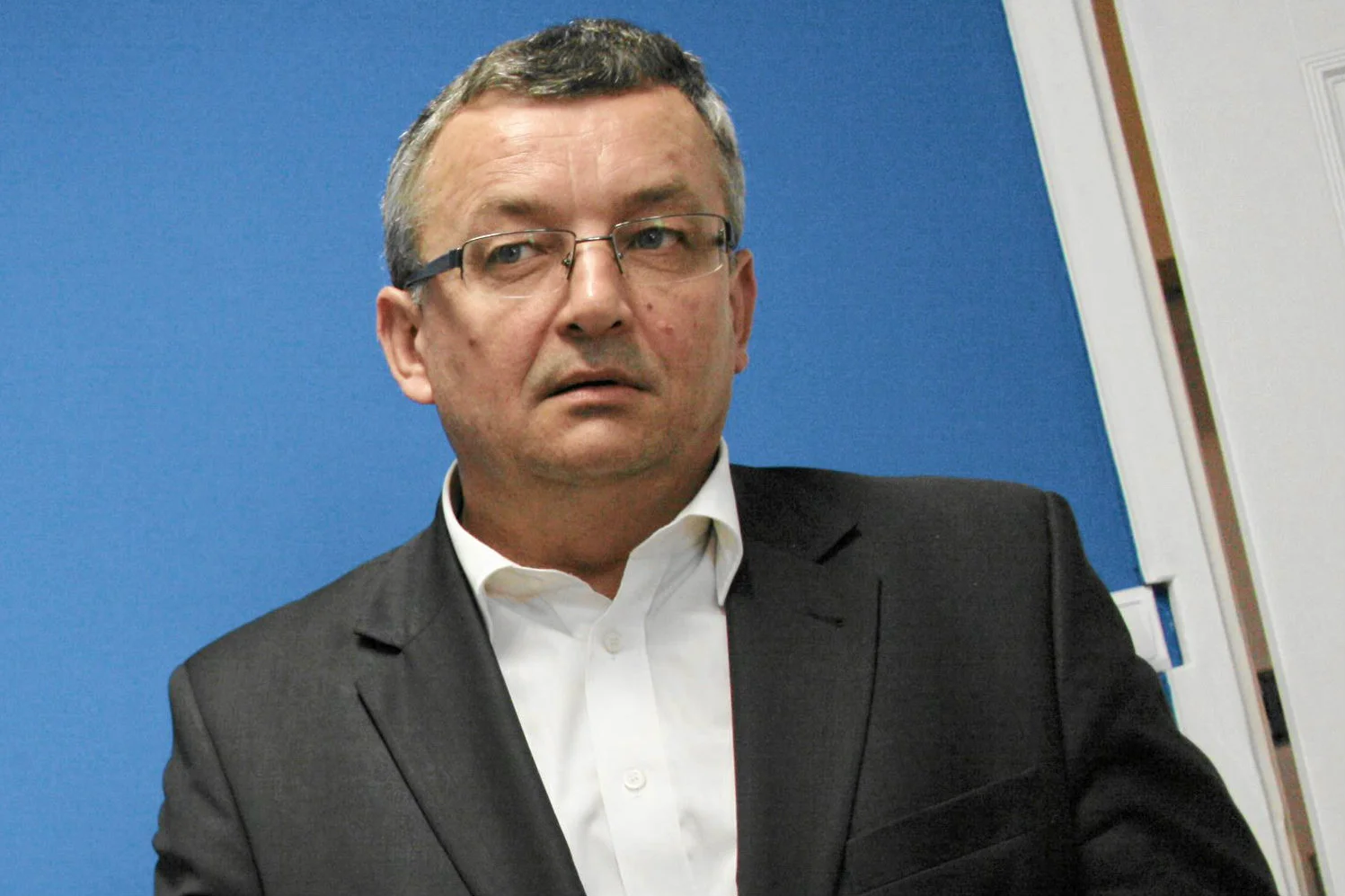 Szef gabinetu politycznego Andrzeja Adamczyka otrzymał w latach 2016-2017 114 tys. zł nagród.
