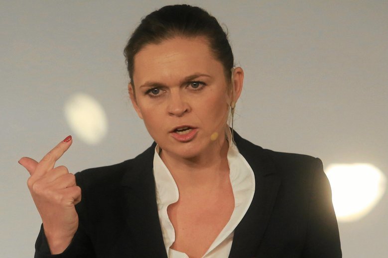 Barbara Nowacka chce równych praw dla Polek