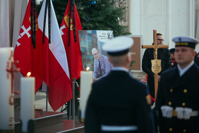 W sobotę pochowano w Bazylice Mariackiej Pawła Adamowicza, zamordowanego prezydenta Gdańska.