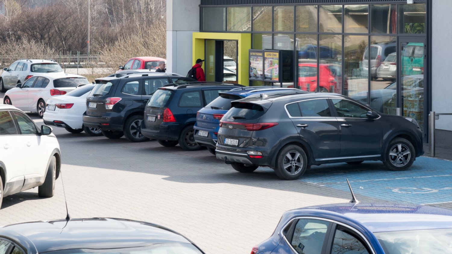 UOKIK zajął się sprawą mandatów za bilet na parkingu. Były niezgodne z prawem.