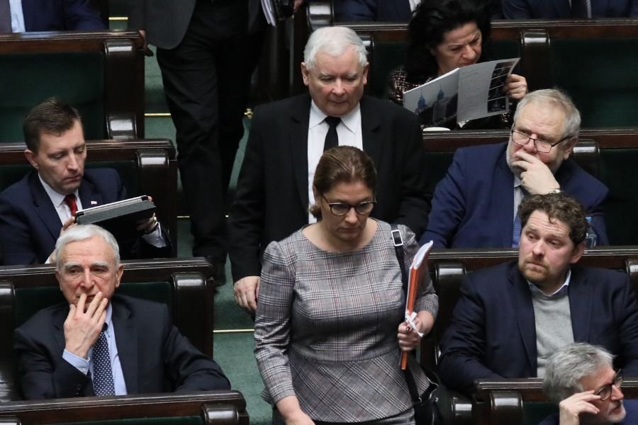 W PiS podobno znaleziono już winnego nieobecności prezesa Jarosława Kaczyńskiego podczas minuty ciszy poświęconej pamięci Pawła Adamowicza.