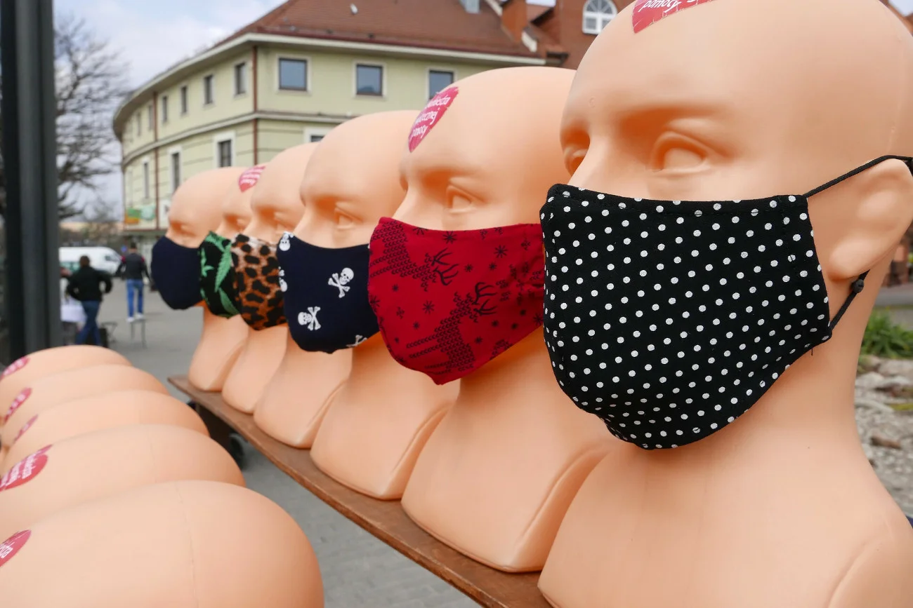 Od 28 marca nie będzie trzeba zakładać maseczki w miejscach publicznych.