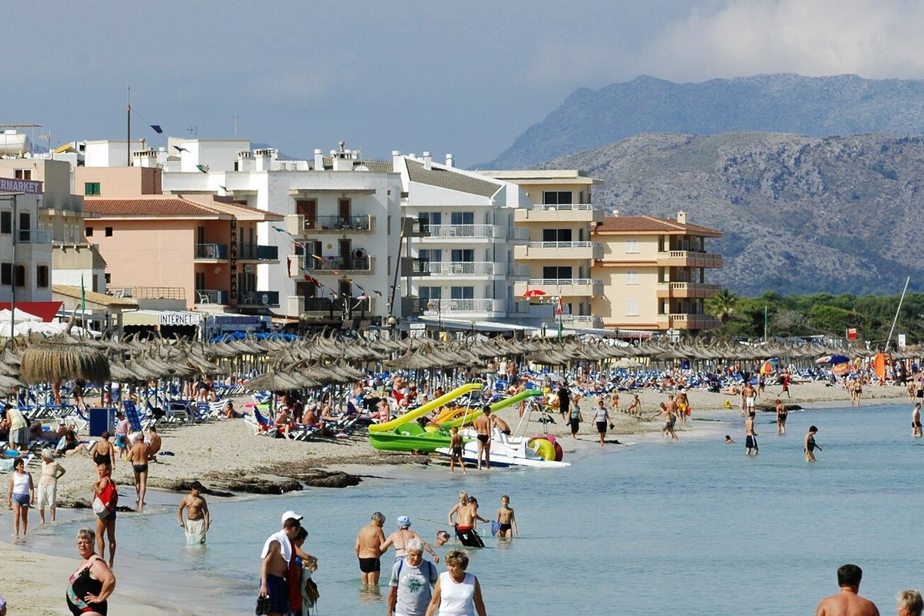 Turystka została zgwałcona w swoim pokoju hotelowym przez nastolatków, którzy włamali się jej do pokoju