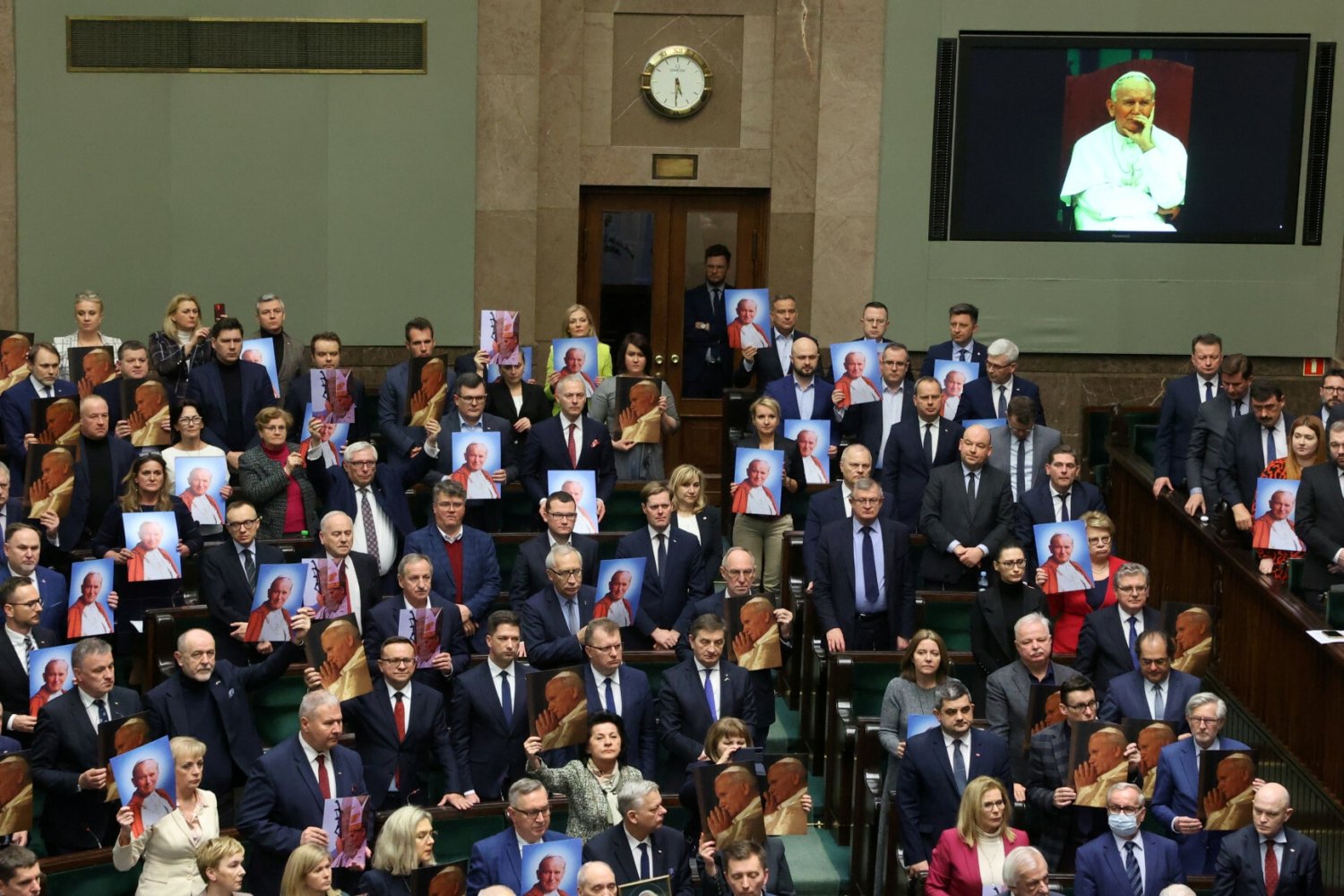 Sejm podczas głosowania uchwały ws. Jana Pawła II.