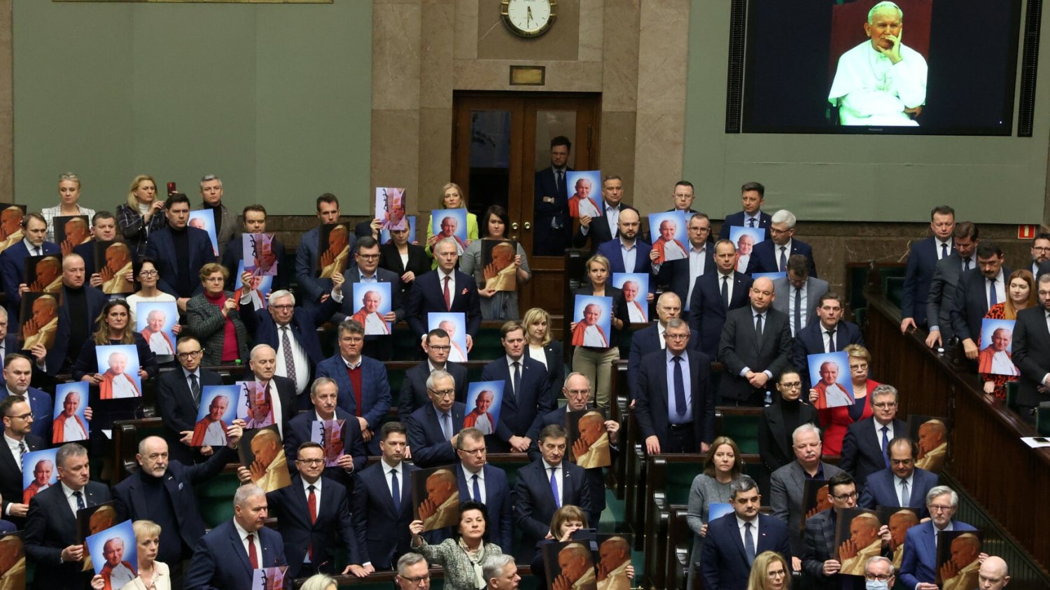Sejm podczas głosowania uchwały ws. Jana Pawła II.