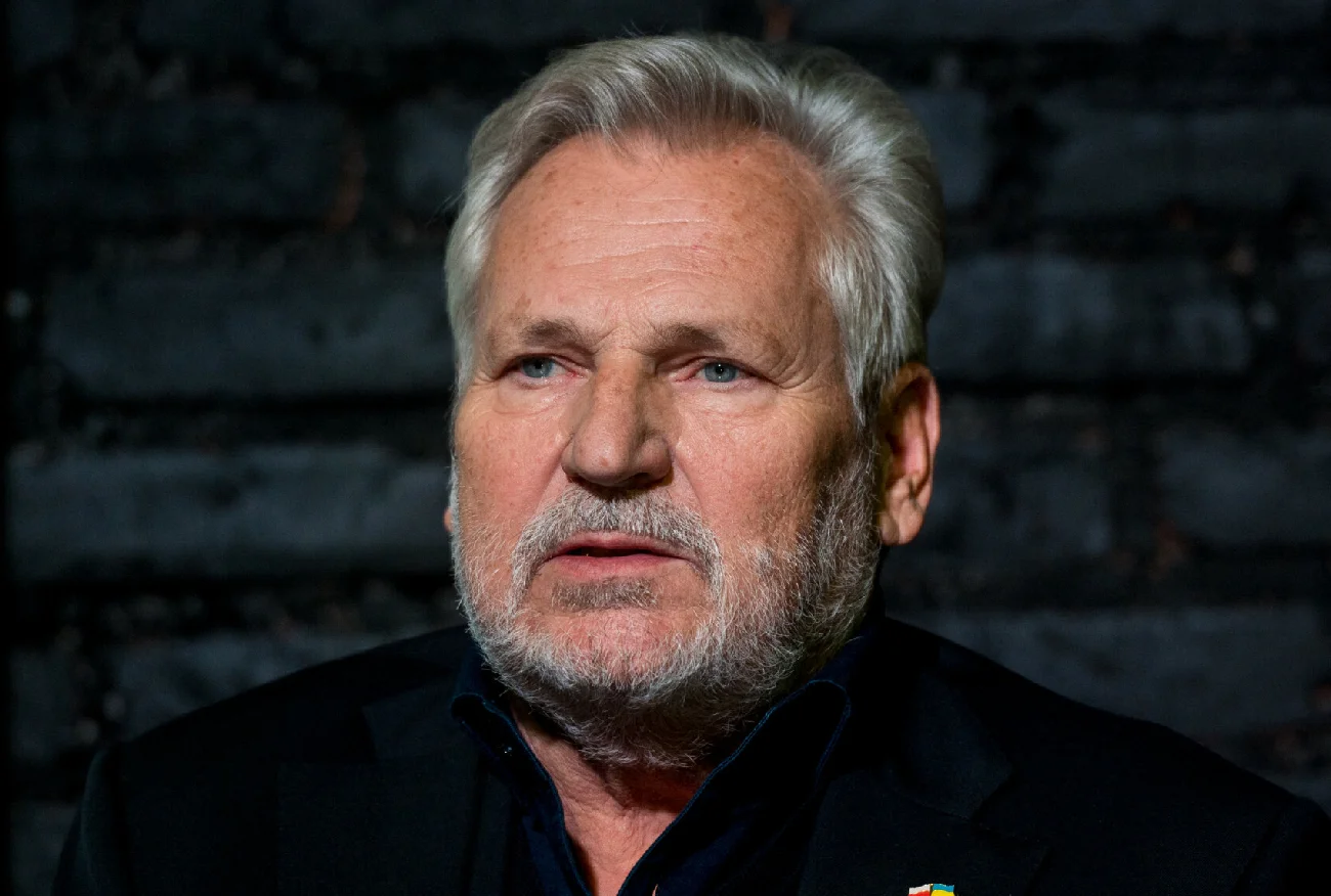 Kwaśniewski mówi, co po wyborach. "PiS będzie musiał przekazać władzę.