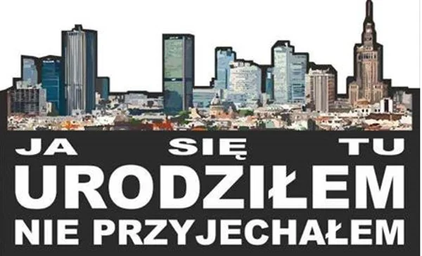 Takie nalepki można spotkać na samochodach z warszawskimi rejestracjami.