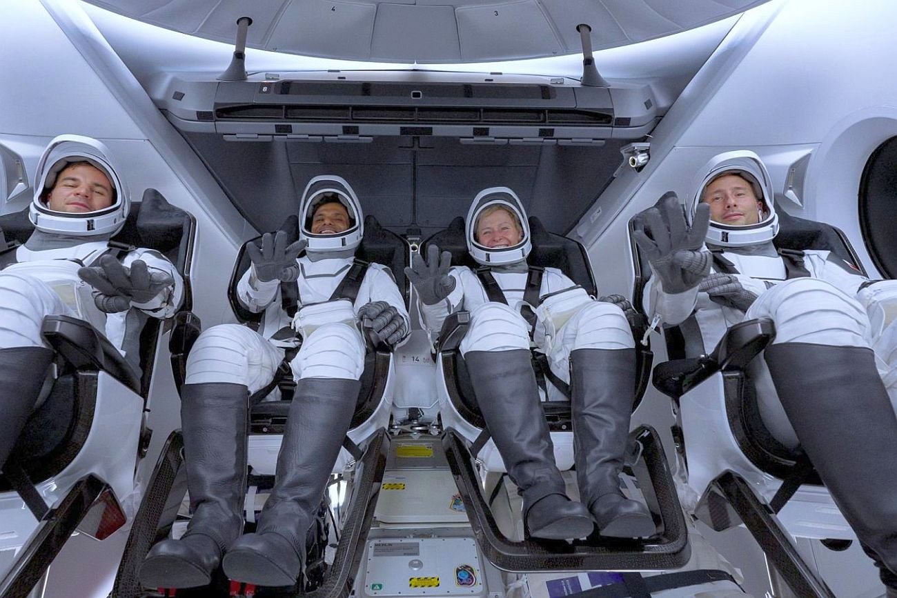 Policzyli, ile zarabia Sławosz Uznański-Wiśniewski. Kwota może cię zaskoczyć