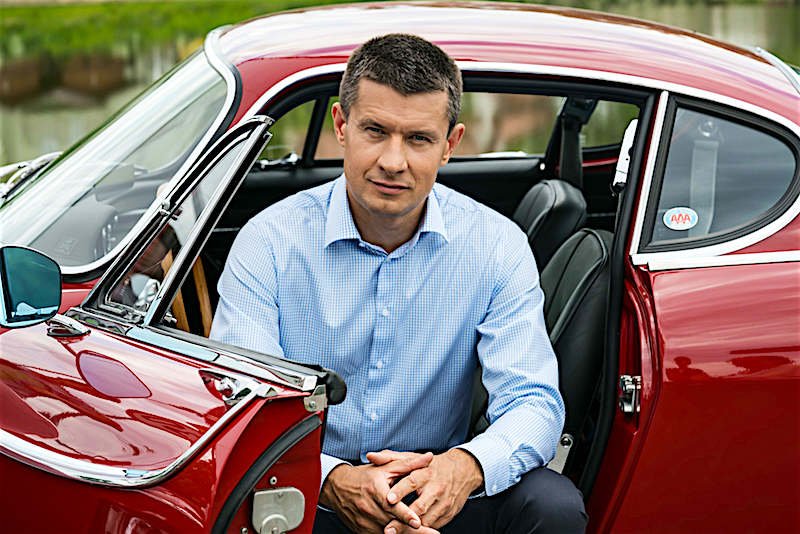 Jeden z naszych informatorów, czyli Arkadiusz Nowiński, prezes Volvo Car Poland