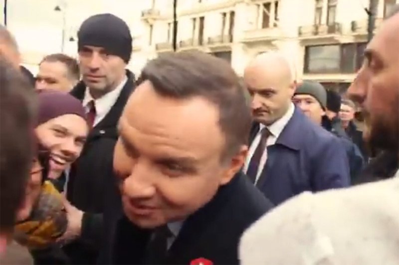 Prezydent Andrzej Duda pozwolił sobie na bardzo ostrą wypowiedź pod adresem ministra Antoniego Macierewicza. Nagranie właśnie wyciekło do sieci.
