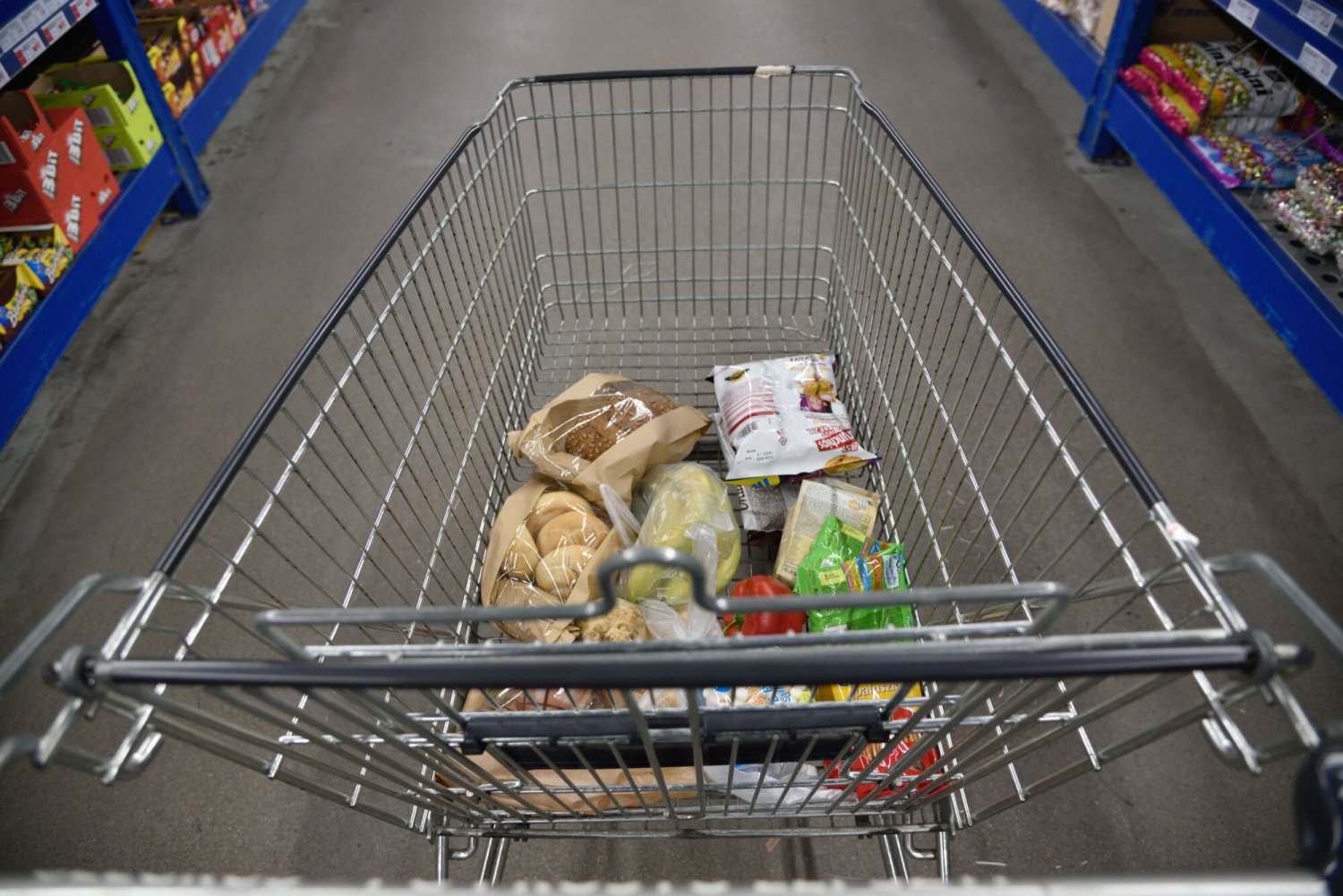 Jak ludzie kradną w polskich supermarketach?