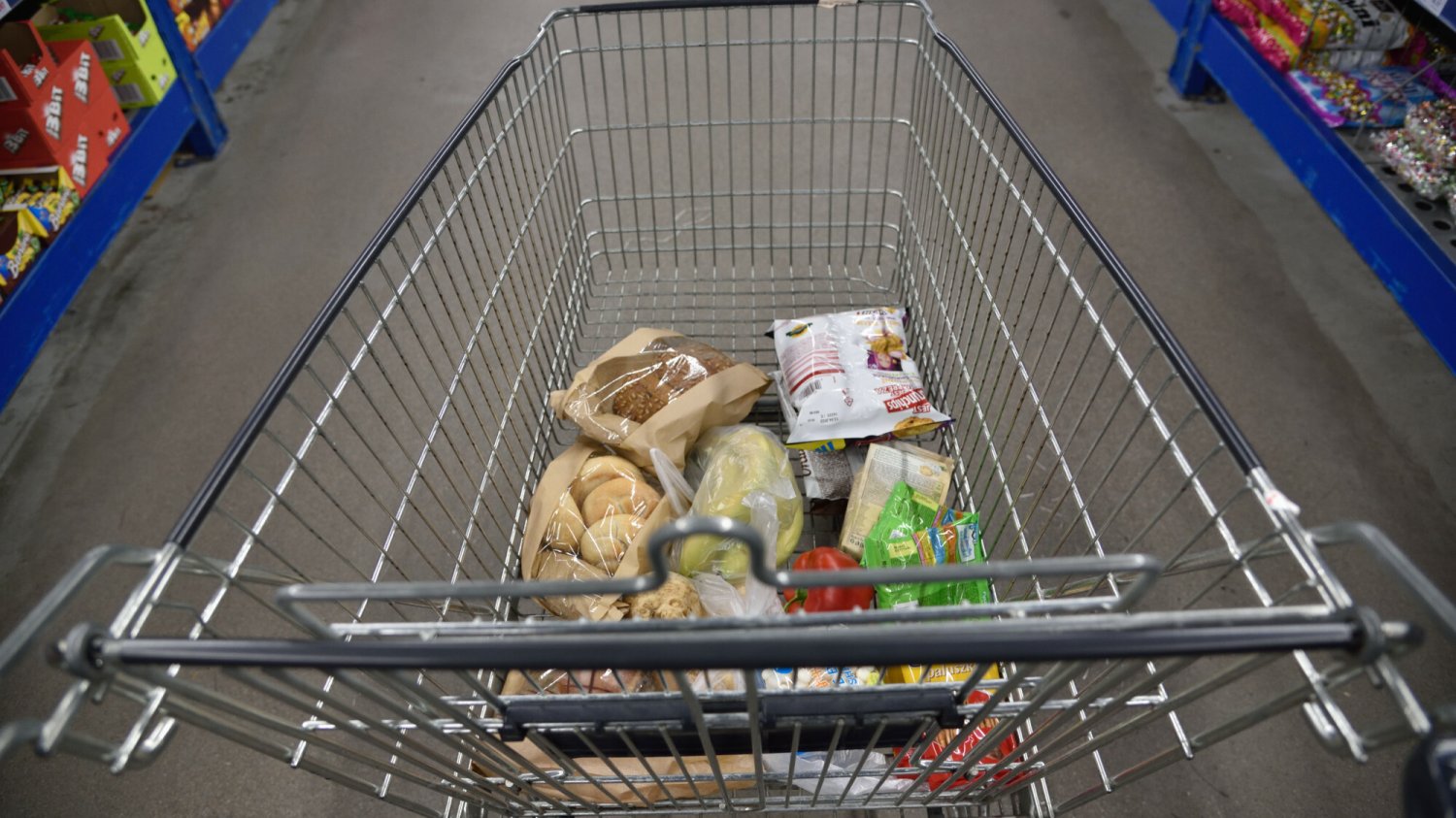 Jak ludzie kradną w polskich supermarketach?