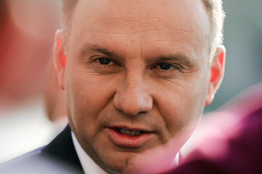 Andrzej Duda zdecydowanie wygrałby pierwszą turę wyborów - wynika z sondażu dla "Faktów" TVN24.